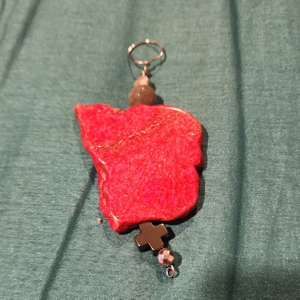 Red Stone Pendant Keychain